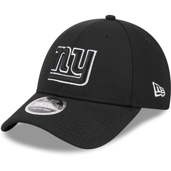 New York Giants mens new era black new york giants main b-dub 9forty adjustable hat | Giants Shop